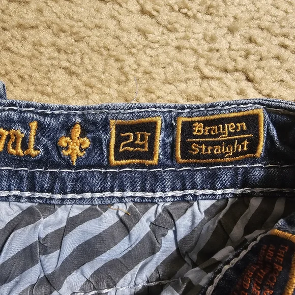 Rock Revival Blue Jeans with Embroidered Details - Picture 5 of 5